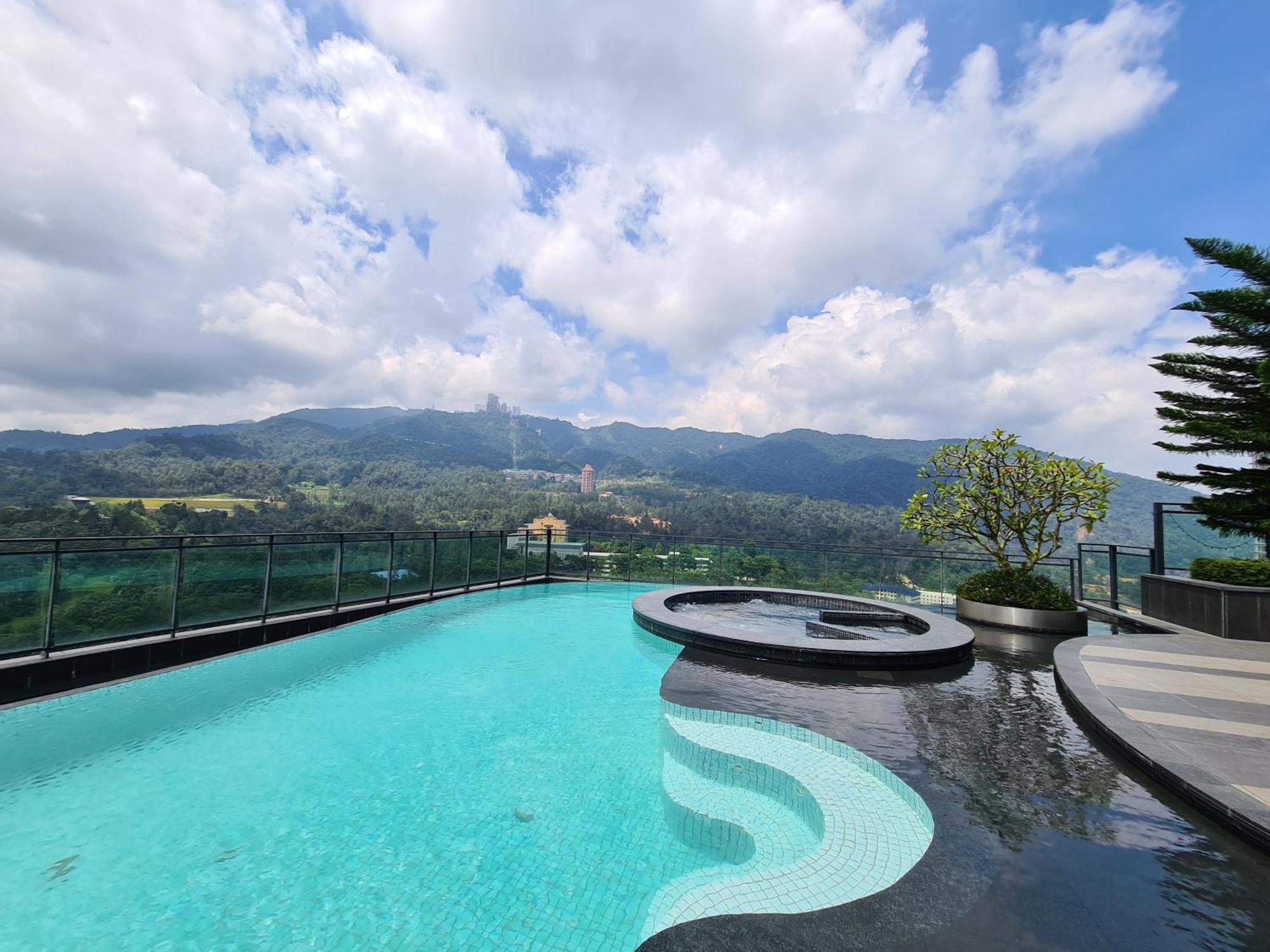 Genting Vista Residences 2 Bedrooms Free Wifi, 1 Parking, Corner Unit *
